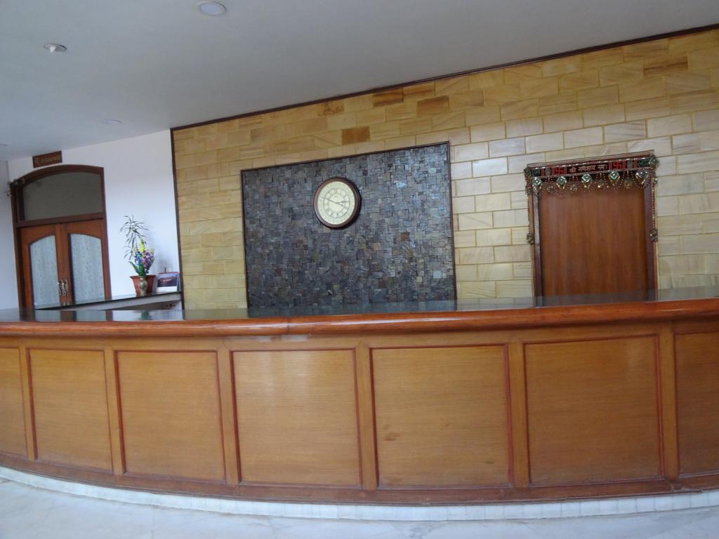 قاليور Hotel Sita Manor المظهر الخارجي الصورة
