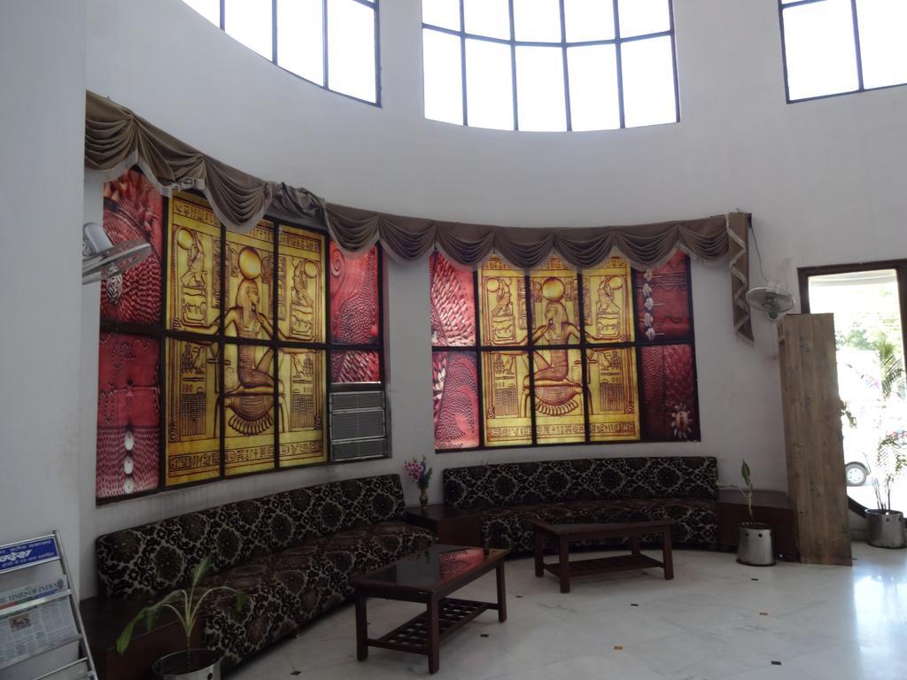 قاليور Hotel Sita Manor المظهر الخارجي الصورة