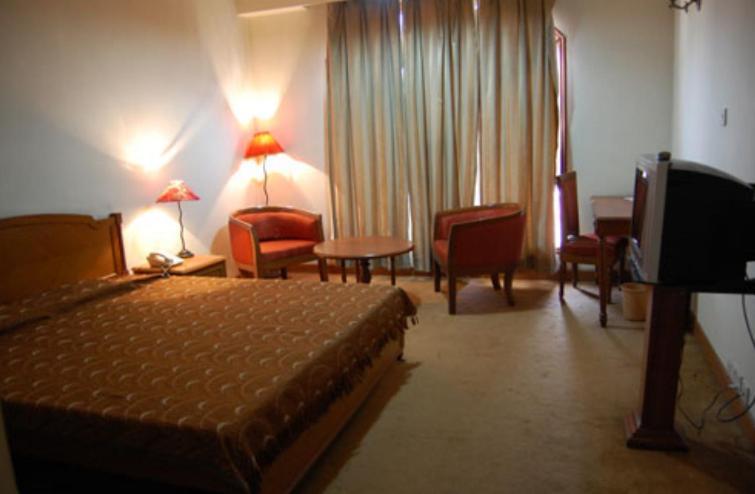 قاليور Hotel Sita Manor الغرفة الصورة